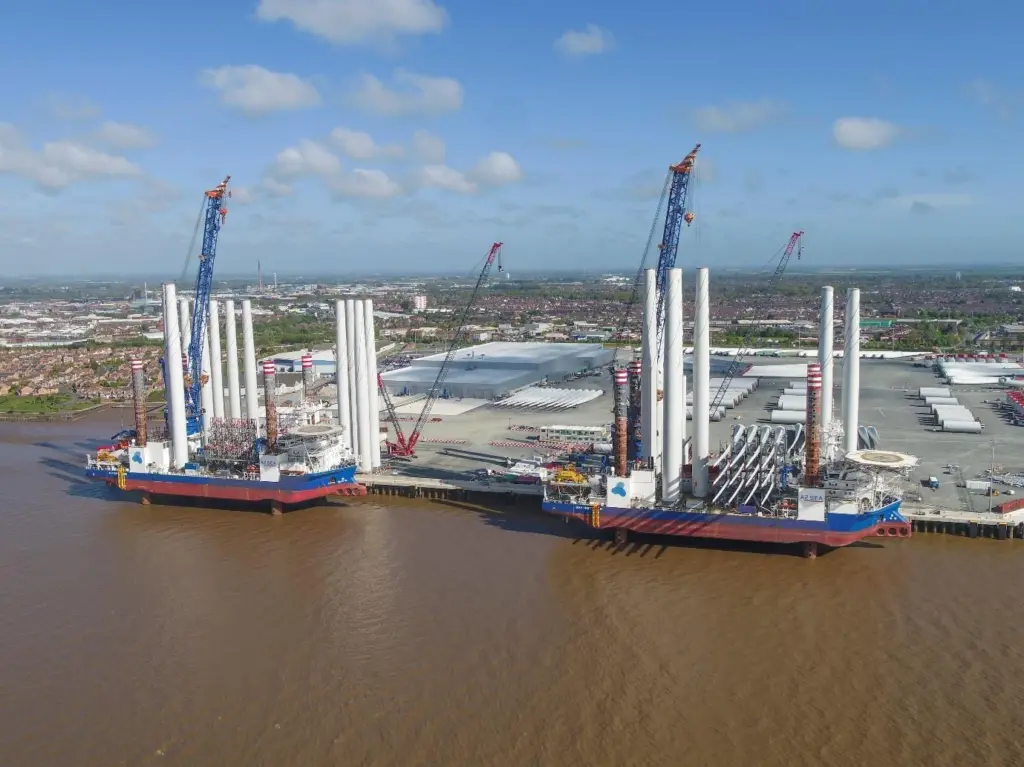The image shows Green Port Hull, Siemens Gamesa’s manufacturing facility
