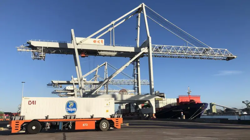00_338790_ectcontainerkranenagvhavenbedrijfrotterdamleonwillemsjuni2020_373494