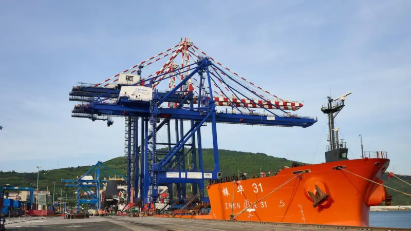 ZPMC ship-to-shore crane at CSP Iberian Bilbao Terminal