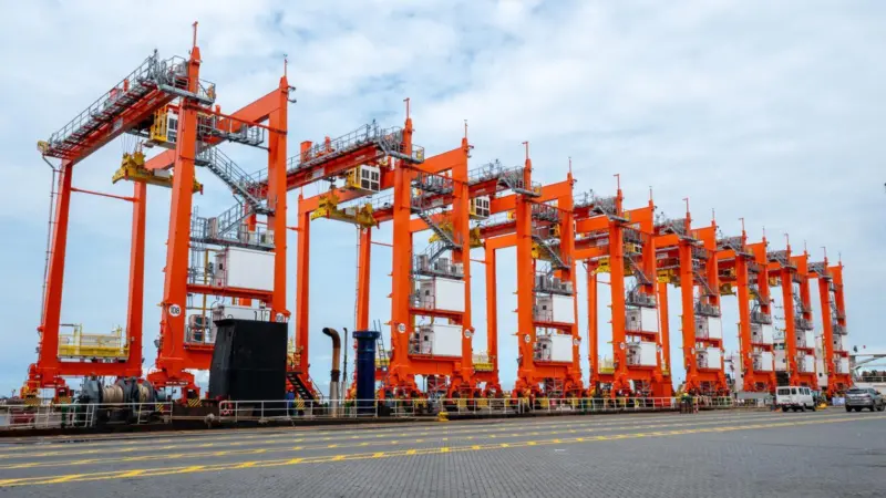 ICTSI powers MICT growth with more green cranes 05