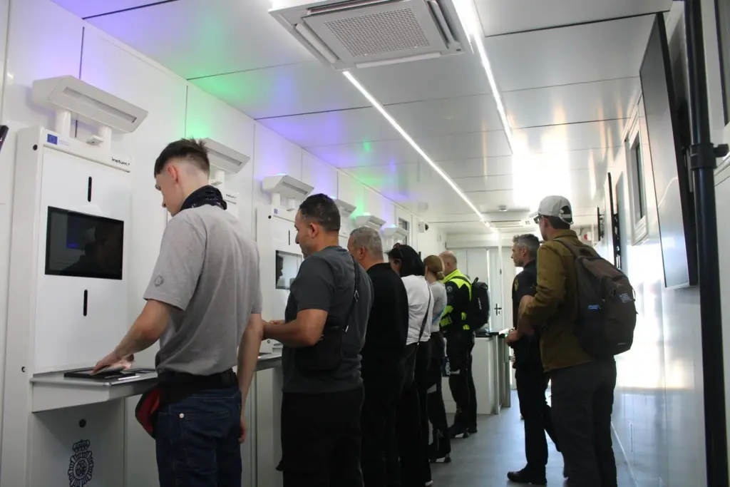 Passengers at Valencia's new EU EES facility
