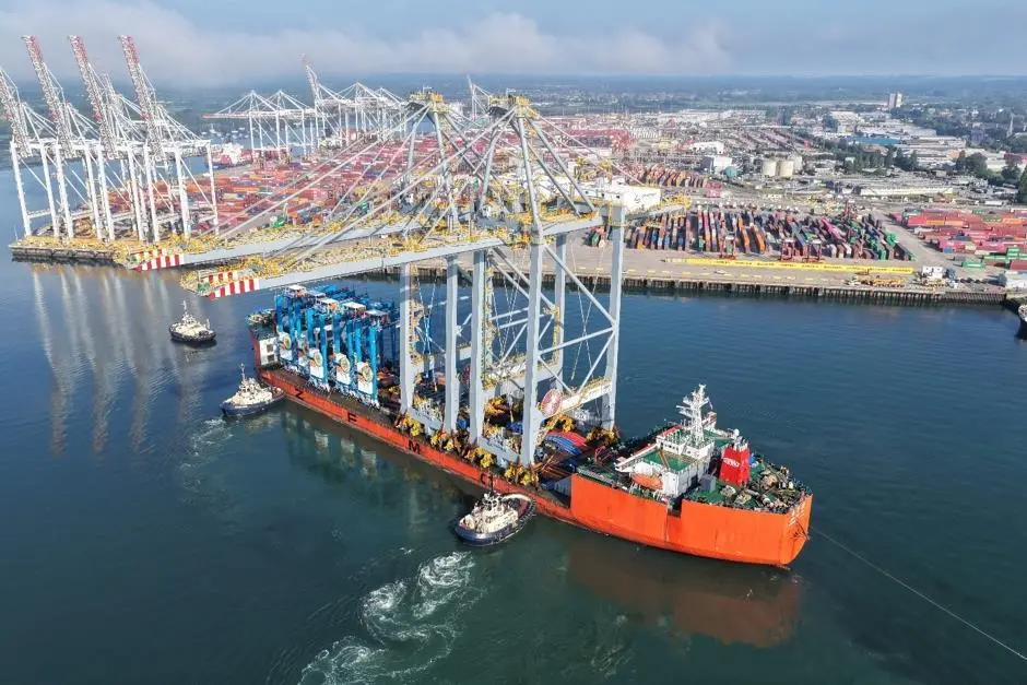 Large quay crane arriving at the Port of Southampton