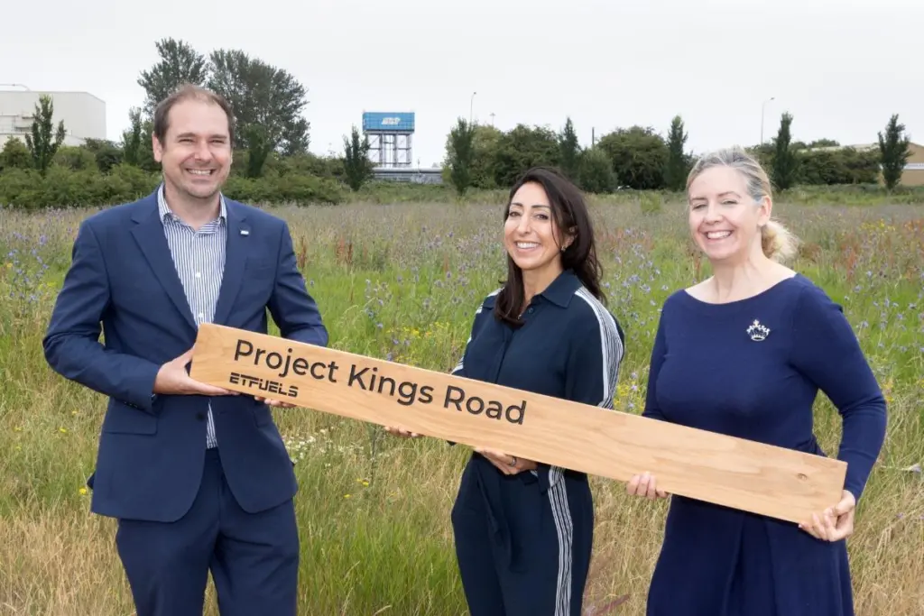 (l-r) Ralph Windeatt, ABP; Lara Naqushbandi, CEO ETFuels and Dame Andrea Jenkyns DBE, Mayor of Greater Lincolnshire