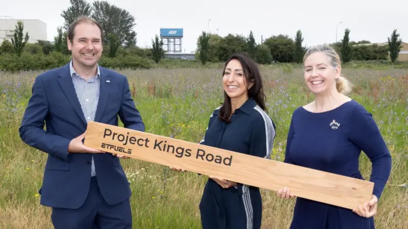 (l-r) Ralph Windeatt, ABP; Lara Naqushbandi, CEO ETFuels and Dame Andrea Jenkyns DBE, Mayor of Greater Lincolnshire