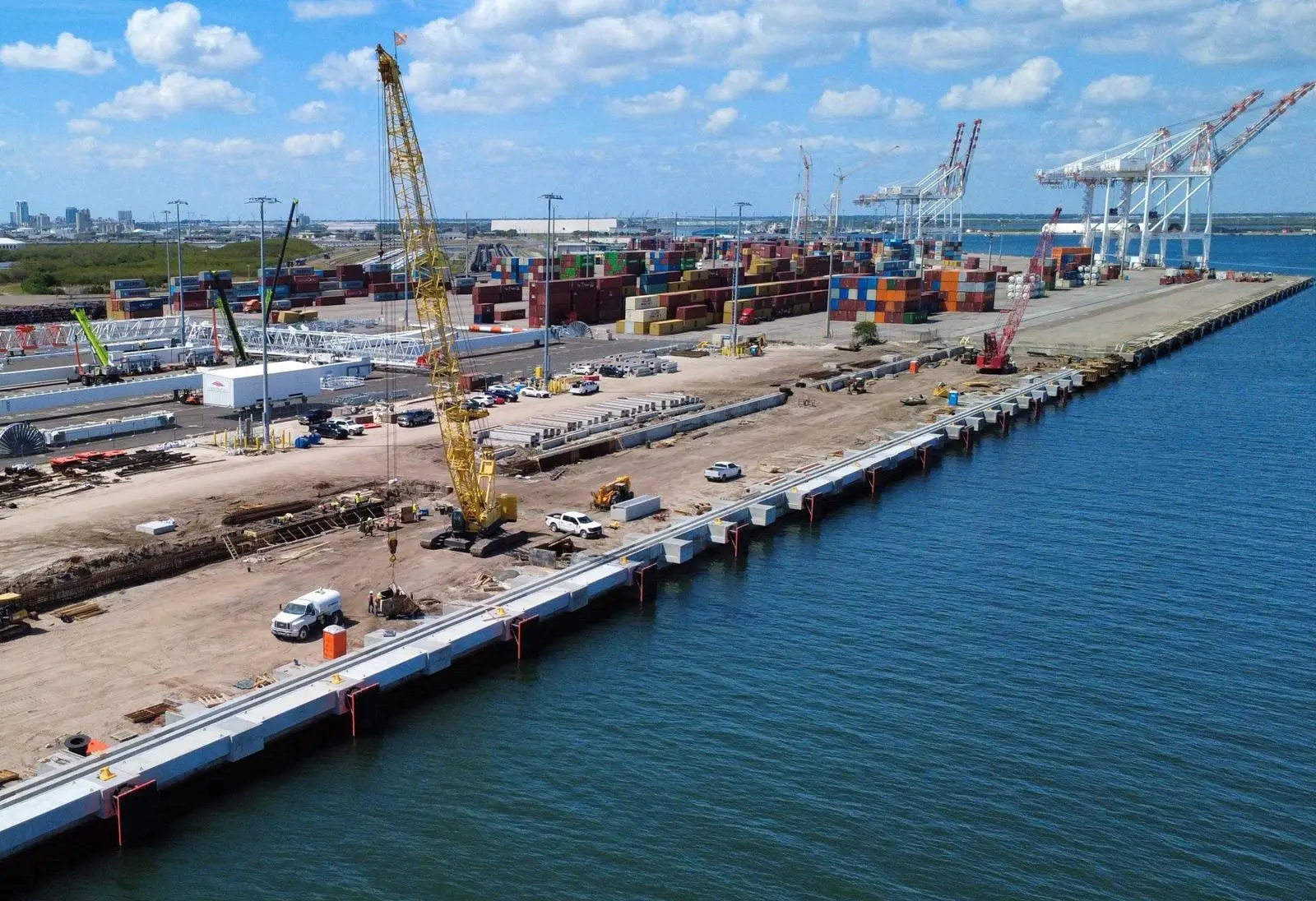 Port of Tampa Expansion Implements PIANC-Recommended Cone Fender Design