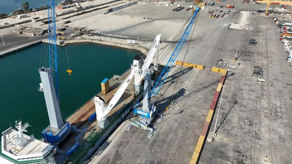Mobile harbour crane at the Port of Tartous